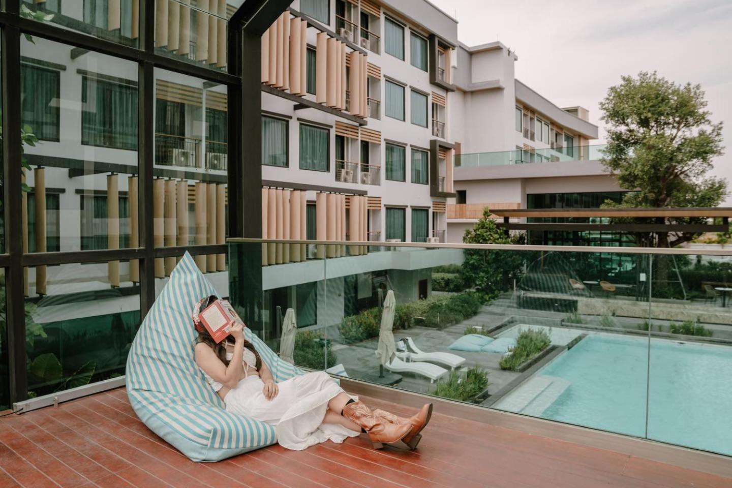 Crystal Srivaree Suvarnabhumi Hotel Ban Khlong Bang Krathiam Exterior foto
